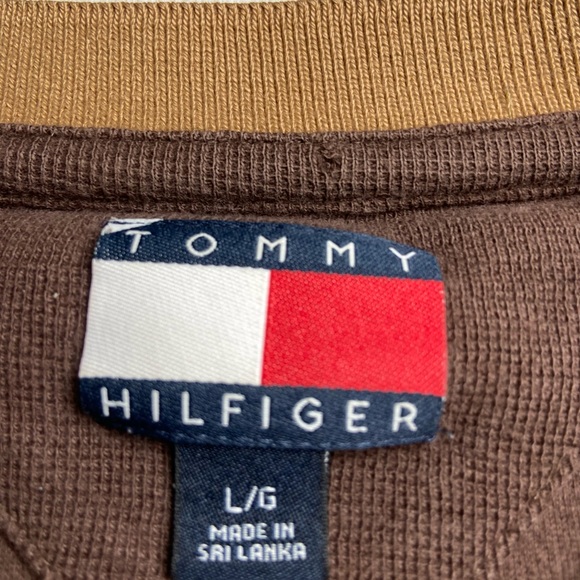 TOMMY SWEATER🤎 - Picture 3 of 3